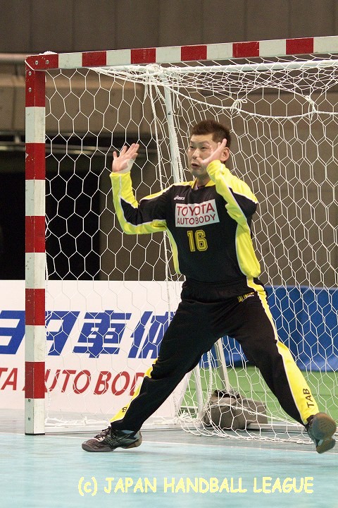 トヨタ車体 No.16 坪根 敏宏