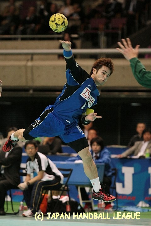 トヨタ車体 No.18 崎前 博章