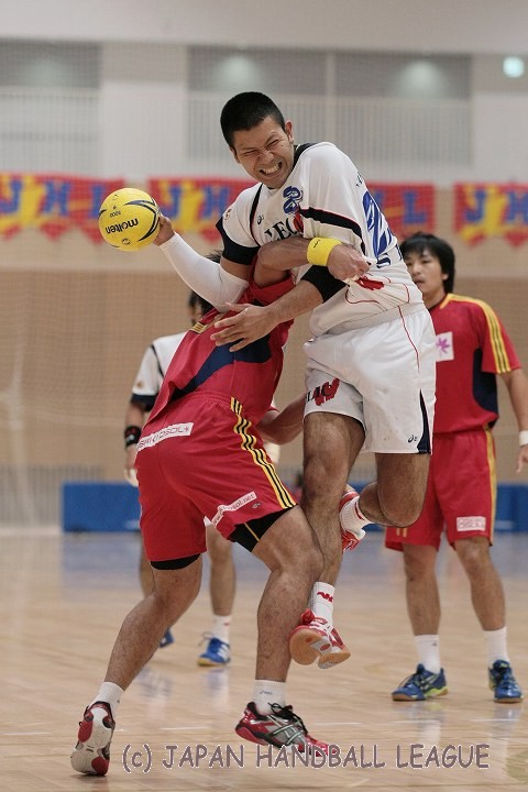 湧永製薬 No.23 東長濱 秀作