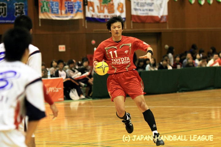 トヨタ車体 No.11 北出 圭祐