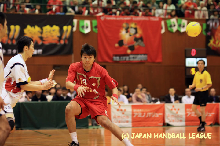 トヨタ車体 No.13 富田 恭介