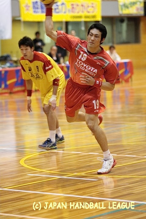 トヨタ車体 No.19 銘苅 淳