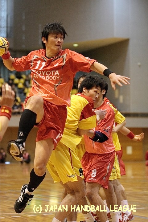 トヨタ車体 No.11 北出 圭祐