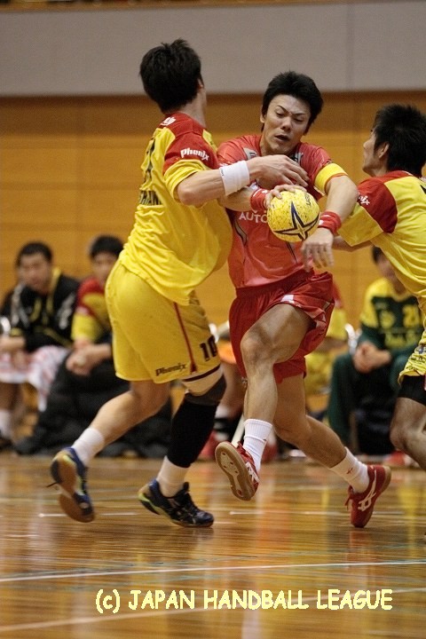 トヨタ車体 No.4 佐々木 剛